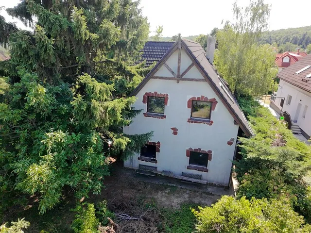 Eladó ház Solymár 240 nm