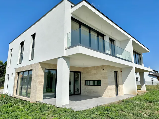 Eladó ház Szeged, Újszeged 154 nm