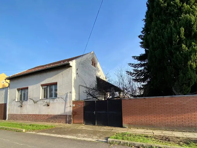 Eladó ház Szeged, Rókus, Rohonci utca 82 nm