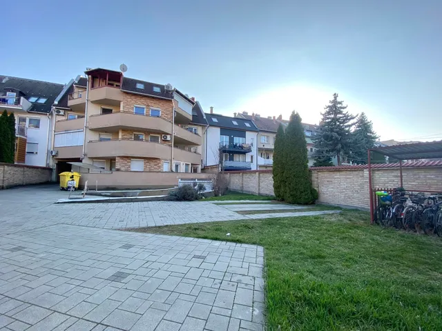 Eladó lakás Szeged, Rókus 38 nm