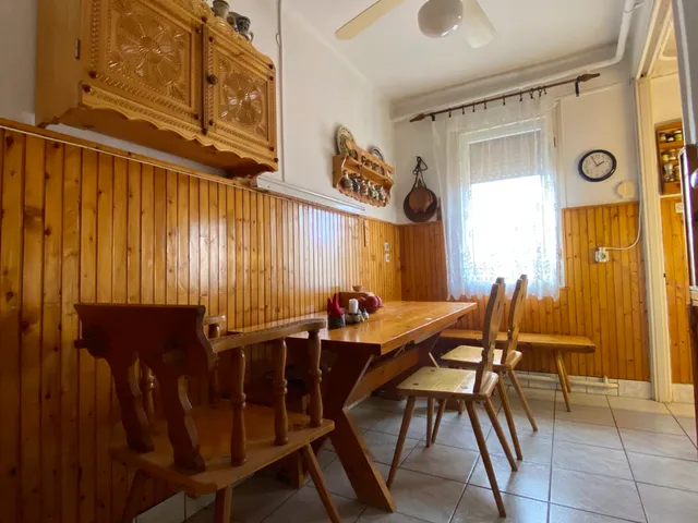 Eladó lakás Szeged, Móraváros 79 nm