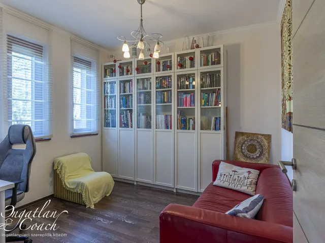 Eladó ház Budapest IV. kerület, Istvántelek 239 nm