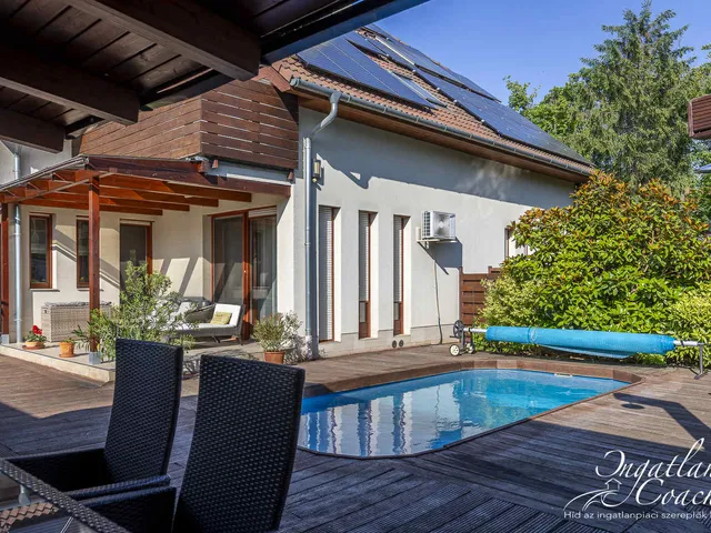 Eladó ház Budapest IV. kerület, Istvántelek 239 nm