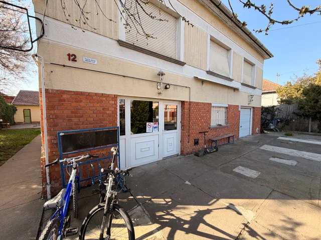 Kiadó kereskedelmi és ipari ingatlan Szeged, Fodorkert 25 nm