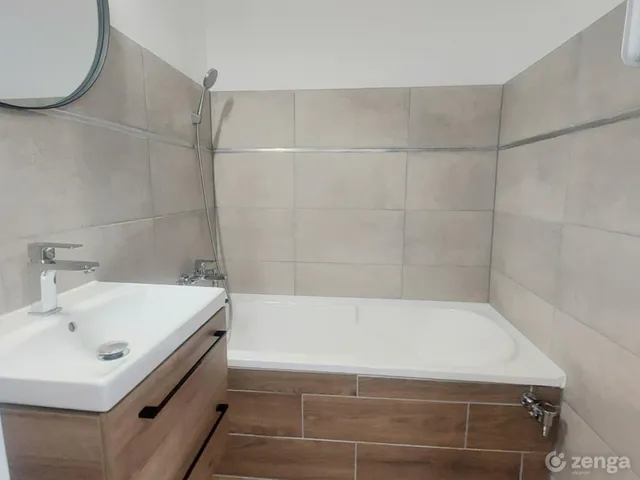 Eladó lakás Pécs, Kertváros 63 nm