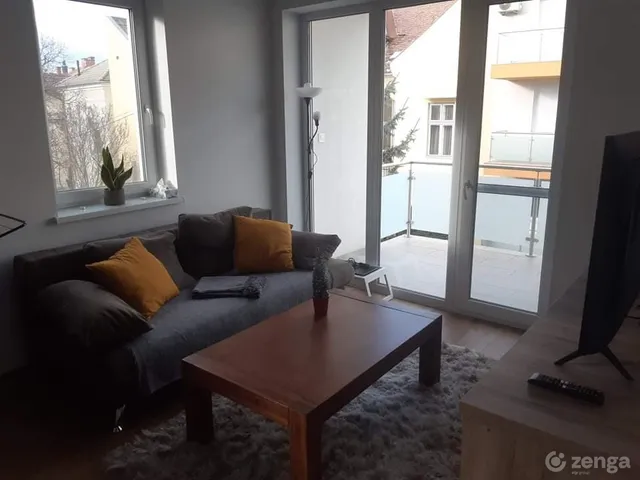 Kiadó lakás Székesfehérvár, Belváros 45 nm