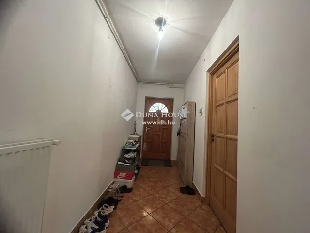 Eladó ház Mende 200 nm