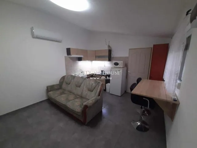 Eladó ház Budapest XX. kerület 280 nm