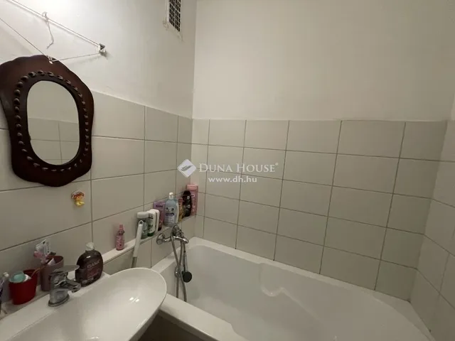 Eladó lakás Budapest XV. kerület 69 nm