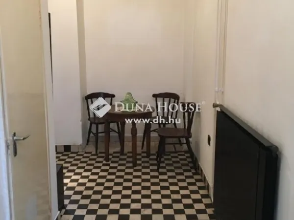 Eladó lakás Budapest VIII. kerület 77 nm