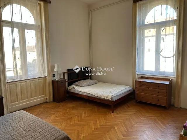 Eladó lakás Budapest VIII. kerület 77 nm