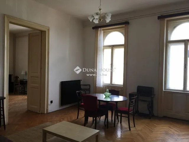 Eladó lakás Budapest VIII. kerület 77 nm
