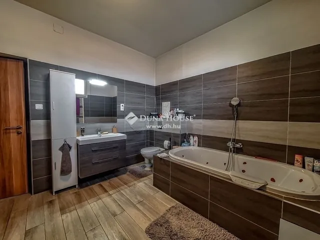 Eladó ház Gyömrő 97 nm