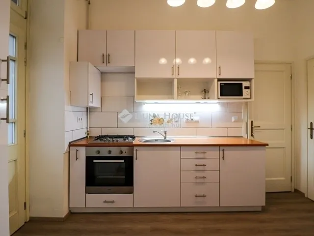 Eladó lakás Budapest VI. kerület 32 nm