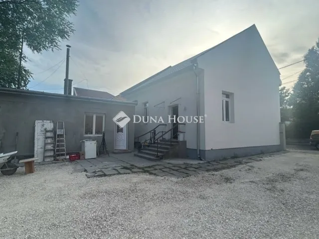 Eladó ház Budapest XIX. kerület 161 nm