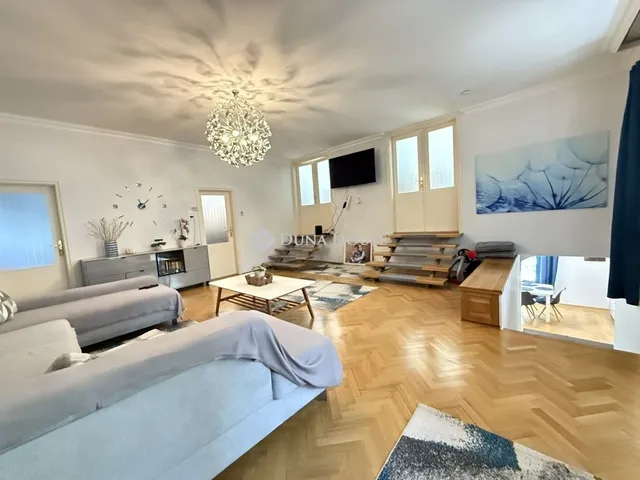 Eladó ház Abasár 200 nm