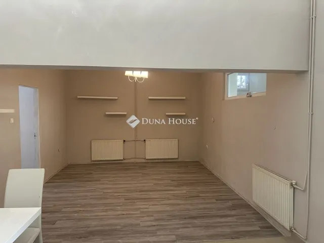 Eladó lakás Budapest XX. kerület 68 nm