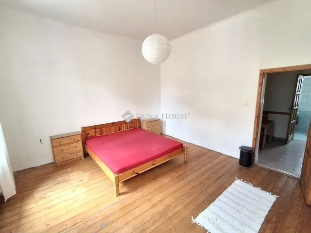 Eladó lakás Budapest XV. kerület 72 nm