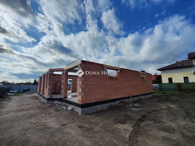 Eladó ház Budapest XVIII. kerület 152 nm