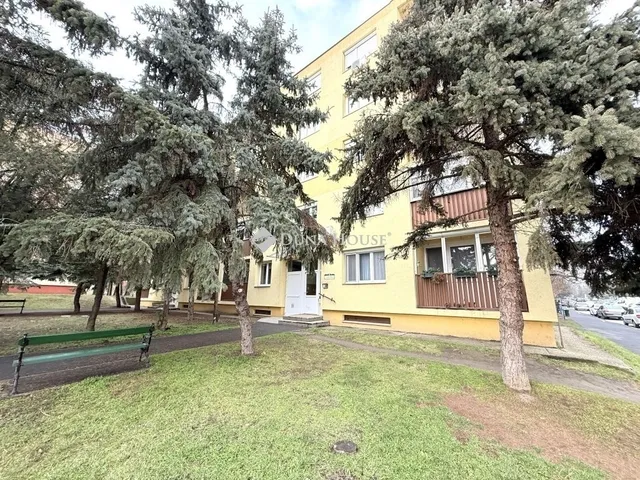 Eladó lakás Százhalombatta 63 nm