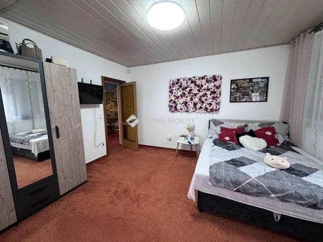 Eladó ház Vecsés 211 nm