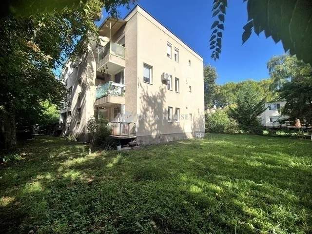 Eladó lakás Budapest III. kerület 61 nm