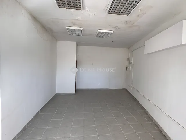 Kiadó kereskedelmi és ipari ingatlan Budapest XXI. kerület 20 nm