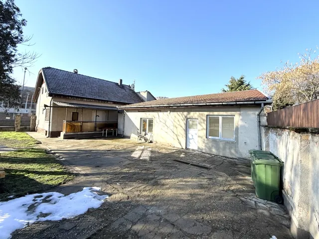 Kiadó ház Budapest XVIII. kerület 150 nm