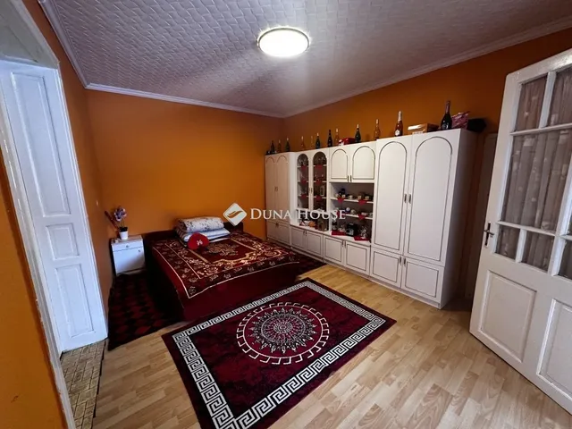 Eladó ház Dunavecse 110 nm