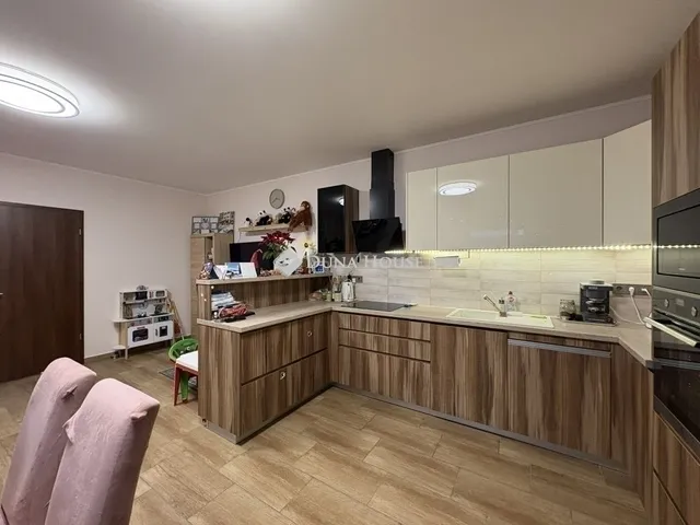 Eladó ház Ócsa 87 nm