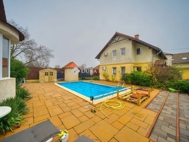 Eladó lakás Üllő 97 nm