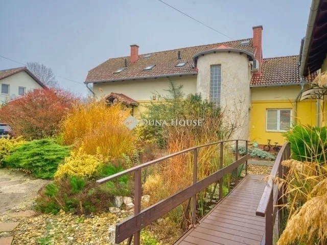 Eladó lakás Üllő 97 nm