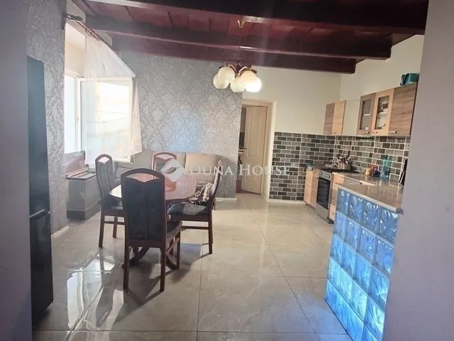 Eladó ház Monor 102 nm