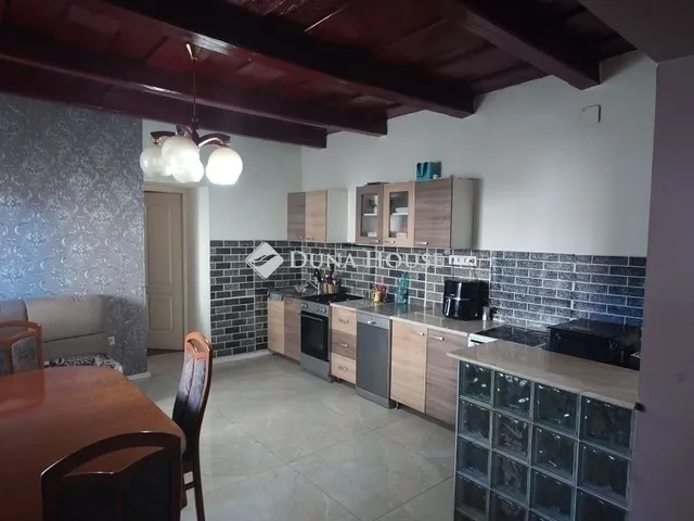 Eladó ház Monor 102 nm