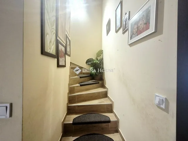 Eladó ház Üllő 145 nm