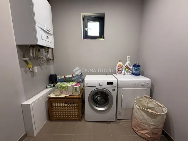 Eladó ház Péteri 127 nm