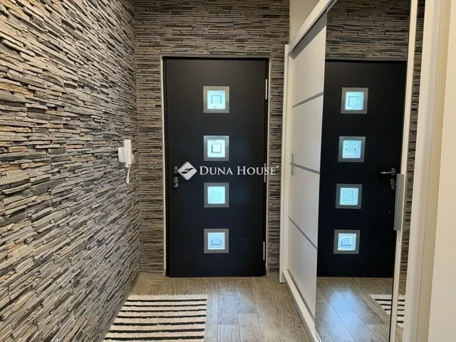 Eladó ház Péteri 127 nm