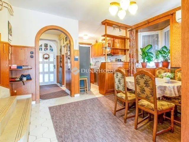 Eladó ház Budapest XVIII. kerület 180 nm