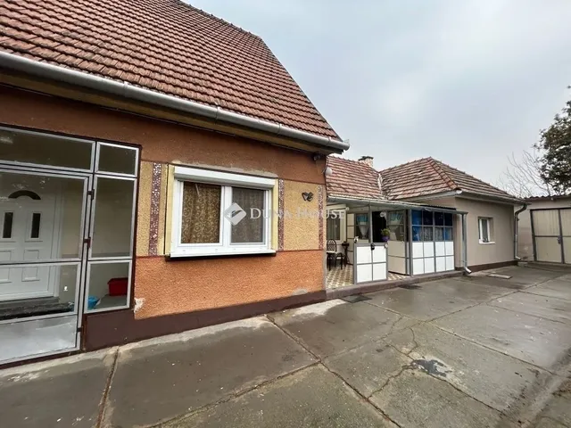 Eladó ház Ócsa 156 nm