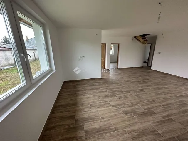 Eladó ház Kakucs 90 nm