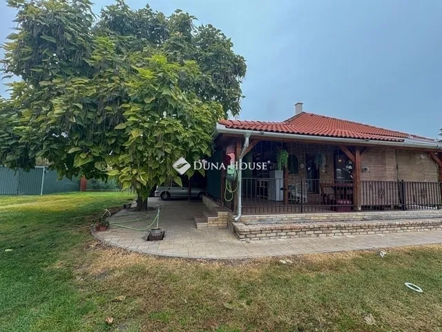 Eladó ház Hernád 99 nm