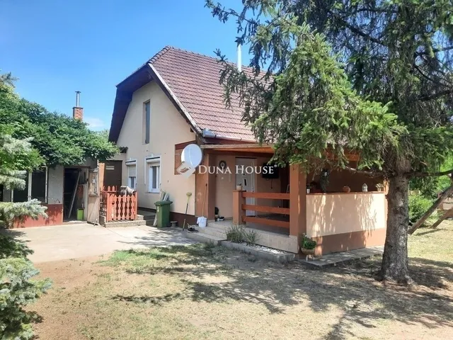 Eladó ház Újlengyel 73 nm