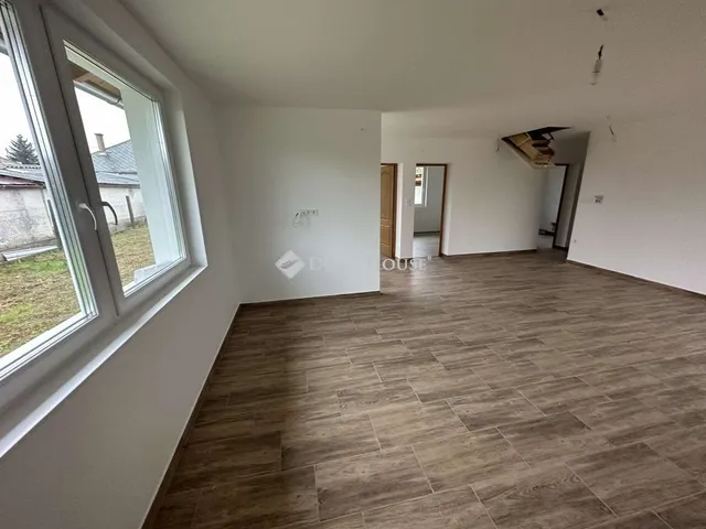 Eladó ház Kakucs 90 nm