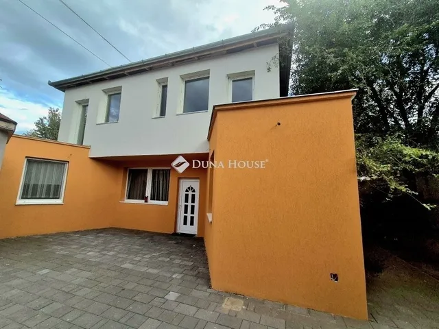 Eladó ház Hernád 274 nm