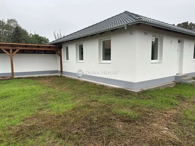 Eladó ház Kakucs 90 nm