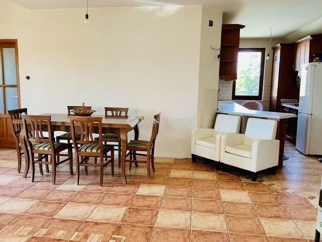 Eladó lakás Gyál 136 nm