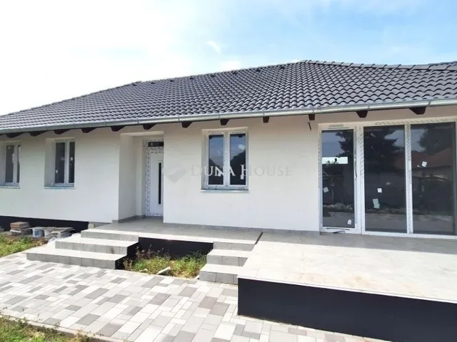 Eladó ház Hernád 94 nm