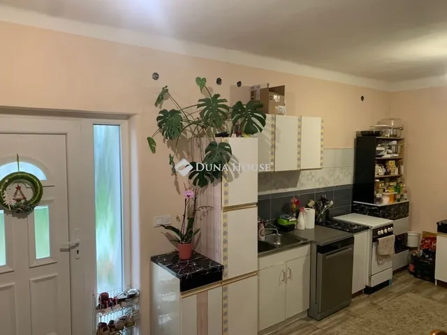 Eladó ház Táborfalva 63 nm