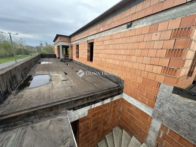 Eladó ház Albertirsa 369 nm