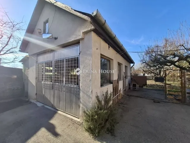 Eladó ház Budapest XVII. kerület 217 nm
